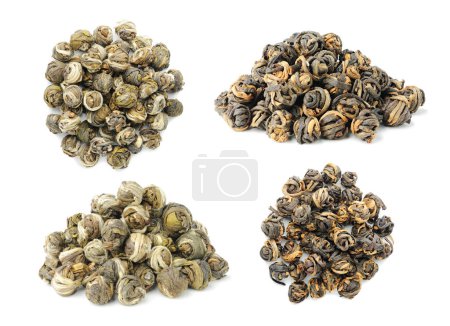 Foto de Tés chinos premium estilo perla, colección de perlas de jazmín y Fujian té negro hojas sueltas aisladas sobre fondo blanco - Imagen libre de derechos
