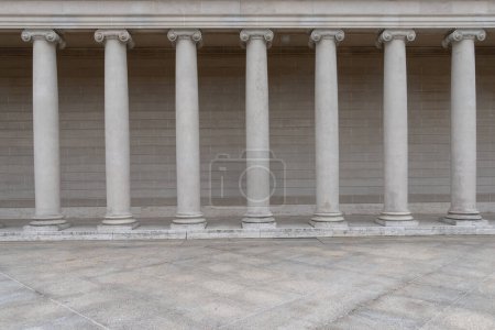 Foto de Detalle del edificio exterior utilizando columnas arquitectónicas - Imagen libre de derechos