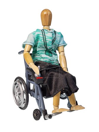 Foto de Joven masculino en una silla de ruedas eléctrica - Imagen libre de derechos