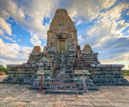 Téléchargez les photos : Pre Rup temple by day, Angkor, Cambodge - en image libre de droit