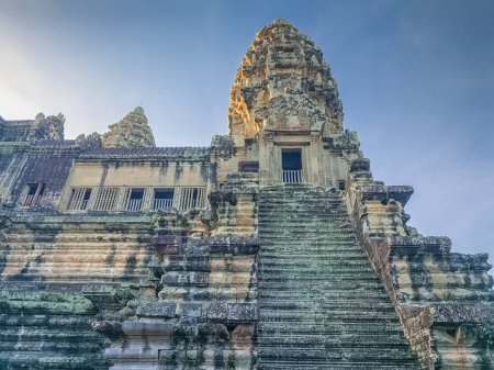 Téléchargez les photos : Temple Angkor Wat célèbre le jour, patrimoine mondial de l'Unesco, Siem Reap, Cambodge - en image libre de droit
