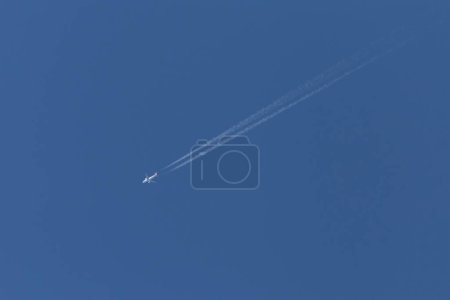 Photo for View on aircraft flying in a clear blue sky - Royalty Free Image