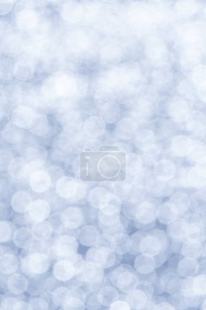 Foto de Fondo abstracto de vacaciones: círculos bokeh azul claro - Imagen libre de derechos