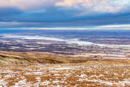 Téléchargez les photos : Lac et paysage à l'est de l'Islande. - en image libre de droit