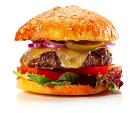Téléchargez les photos : Hamburger frais et savoureux isolé sur fond blanc. - en image libre de droit