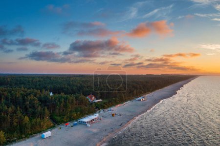 Foto de Playa del Mar Báltico en Sztutowo al atardecer, Polonia - Imagen libre de derechos