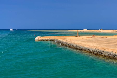Foto de Hermoso paisaje de la costa del Mar Rojo en Port Ghalib en Egipto, África. - Imagen libre de derechos
