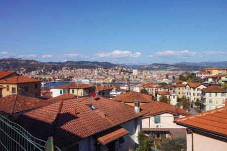 vista aérea de la spezia una hermosa ciudad en italia
