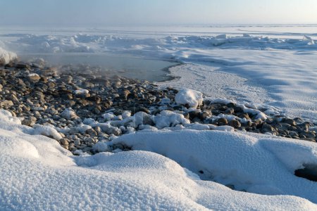 Téléchargez les photos : Environnement du lac Baikal by winter, Sibérie, Russie. - en image libre de droit