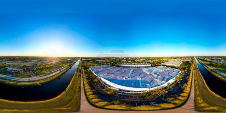 Téléchargez les photos : Sunrise, FL, USA - January 6, 2022: Aerial 360 equirectangular photo of Actavis Pharmaceuticals - en image libre de droit