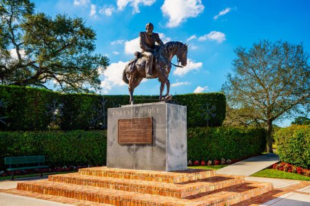 Téléchargez les photos : Davie, FL, USA - January 12, 2023: Photo of Major William Lauderdale and The Seminole War memorial statue - en image libre de droit