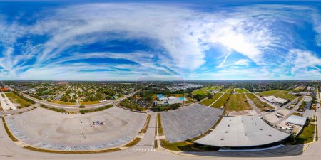 Téléchargez les photos : Aerial drone 360 equirectangular spherical panorama photo Sarasota Fairgrounds - en image libre de droit