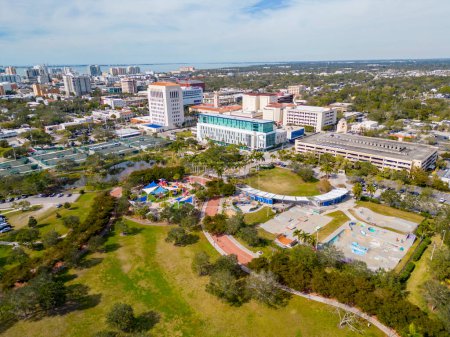 Téléchargez les photos : Aerial photo Payne Park and government buildings Sarasota FL - en image libre de droit