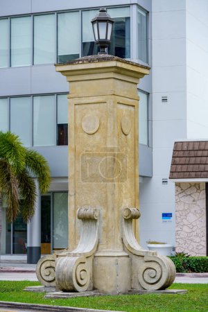Foto de Historic street column in Coral Gables Miami FL - Imagen libre de derechos