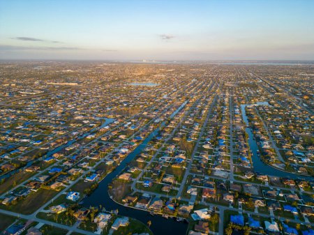 Foto de Aerial photo residential neighborhoods in Cape Coral Florida USA - Imagen libre de derechos