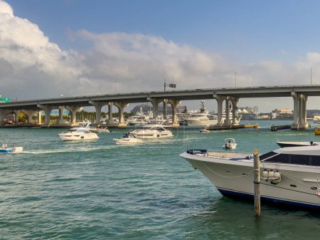 Téléchargez les photos : Miami, FL, USA - February 18, 2023: Photo of the Miami International Boat Show Downtown Miami FL - en image libre de droit