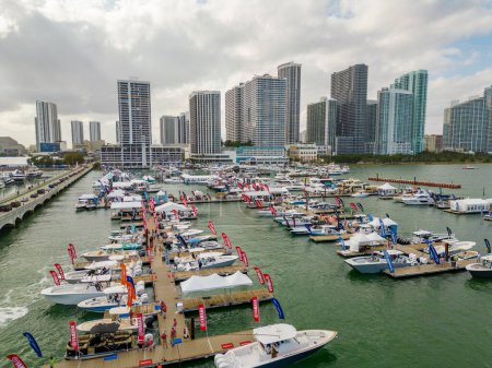 Foto de Miami, FL, USA - February 18, 2023: Aerial drone photo Miami International Boat Show - Imagen libre de derechos