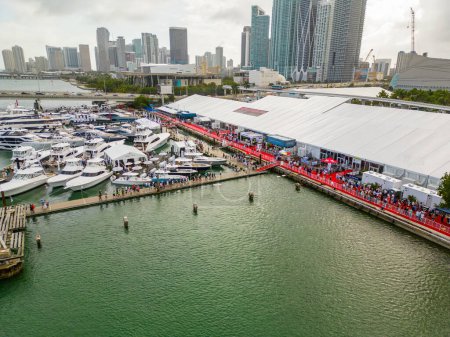 Téléchargez les photos : Miami, FL, USA - February 18, 2023: Aerial drone photo Miami International Boat Show - en image libre de droit