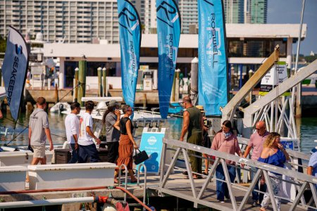 Téléchargez les photos : Miami, FL, États-Unis - 19 février 2023 : Photo de la halte maritime vénitienne du Miami International Boat Show - en image libre de droit