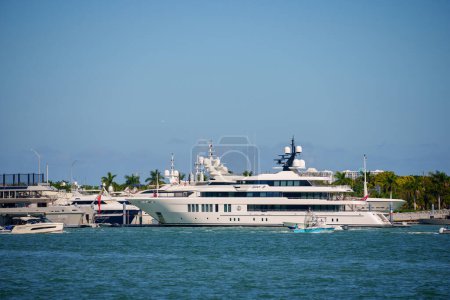 Téléchargez les photos : Miami, FL, USA - February 19, 2023: Photo of Just J's Yacht at the Miami International Boat Show - en image libre de droit