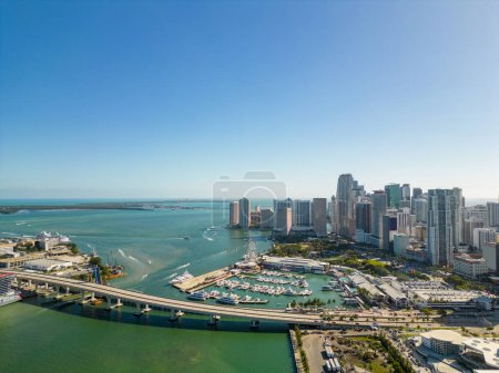 Téléchargez les photos : Aerial drone image Downtown Miami FL 2023 - en image libre de droit