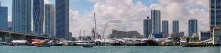 Téléchargez les photos : Miami, FL, USA - February 19, 2023: Photo of the Miami International Boat Show Venetian Causeway staging area - en image libre de droit
