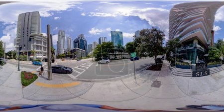 Foto de Brickell, FL, EE.UU. - 23 de abril de 2023: 360 equirectangular foto Miami SLS Brickell - Imagen libre de derechos