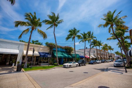 Foto de Palm Beach, FL, Estados Unidos - 11 de mayo de 2023: Foto de Trillion en Worth Avenue - Imagen libre de derechos