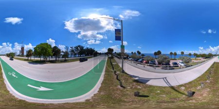 Téléchargez les photos : 360 photo sphérique Key Biscayne Miami Floride - en image libre de droit
