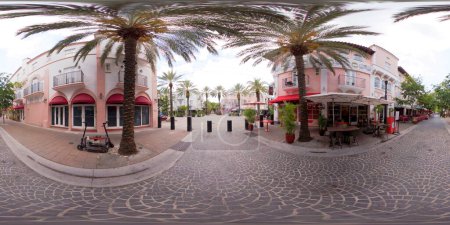 Foto de Miami Beach, FL, Estados Unidos - 29 de junio de 2023: 360 foto Espnola Way restaurantes destino turístico hotspot - Imagen libre de derechos