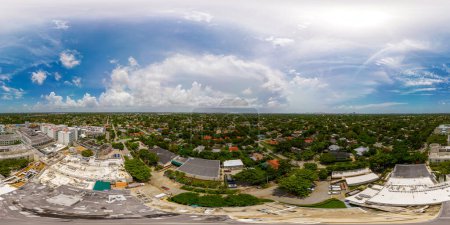 Foto de Miami, FL, EE.UU. - 17 de julio de 2023: Aerial 360 panorama equirectangular foto Miami Childrens Hospital - Imagen libre de derechos