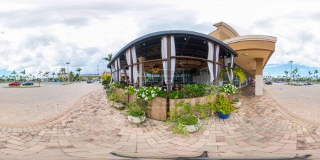 Téléchargez les photos : Hallandale, FL, États-Unis - juillet 18, 2023 : 360 panoramique équirectangulaire photo de Restaurant Alacati Méditerranée - en image libre de droit
