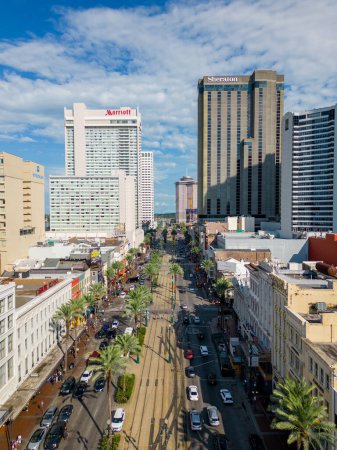 Foto de Nueva Orleans, Los Ángeles, Estados Unidos - 21 de julio de 2023: Foto aérea Downtown New Orleans Canal Street - Imagen libre de derechos