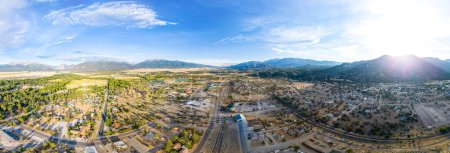 Téléchargez les photos : Panorama aérien Buena Vista Colorado matin lever du soleil - en image libre de droit
