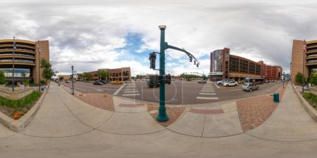 Téléchargez les photos : Colorado Springs, CO, États-Unis - juillet 26, 2023 : 360 photo de City of Colorado Springs Administration Building - en image libre de droit
