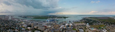 Téléchargez les photos : Panorama aérien Galveston Texas face au Nord - en image libre de droit