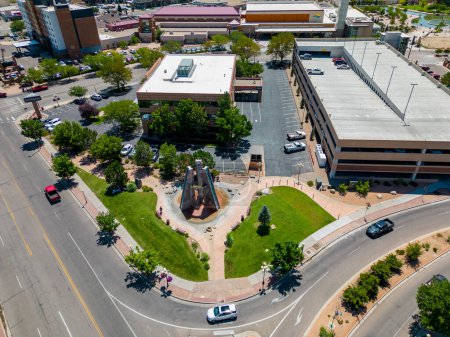 Foto de Pueblo, CO, USA - 26 de julio de 2023: Foto aérea Pueblo Colorado City Center Plaza y Vectra Bank - Imagen libre de derechos