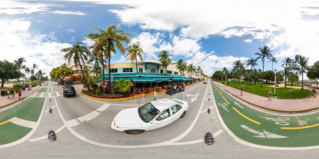Téléchargez les photos : Miami Beach, Floride, États-Unis - septembre 3, 2023 : 360 vr photo Mangos Tropical Cafe South Beach - en image libre de droit