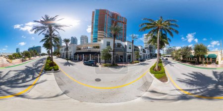 Foto de Miami Beach, FL, USA - 3 de septiembre de 2023: 360 tiendas de fotos equirectangulares en South Pointe Drive Miami South Beach - Imagen libre de derechos
