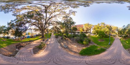 Foto de 360 equirectangular foto Parques en Park Avenue Tallahassee FL - Imagen libre de derechos