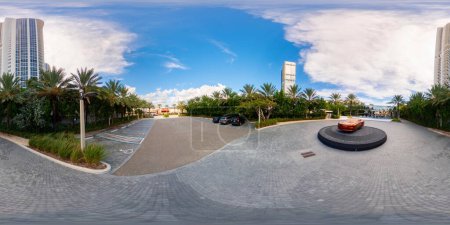 Foto de Sunny Isles Beach, FL, Estados Unidos - 6 de octubre de 2023: 360 equirectangular foto Bentley Residences centro comercial - Imagen libre de derechos