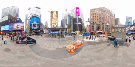 Téléchargez les photos : New York, NY, États-Unis - 27 octobre 2023 : Les foules au New York Times Square - en image libre de droit