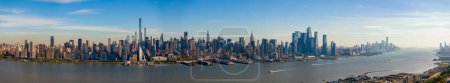 Téléchargez les photos : Beau panorama aérien New York. Vue sur Manhattan et Hudson River vers 2023 - en image libre de droit