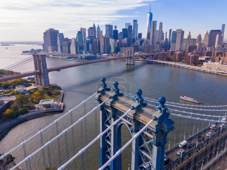 Téléchargez les photos : Nouveau pont de manhattan et horizon de manhattan au coucher du soleil, ville de New York - en image libre de droit