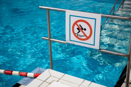 Pictogram shows no jump into swimming pool