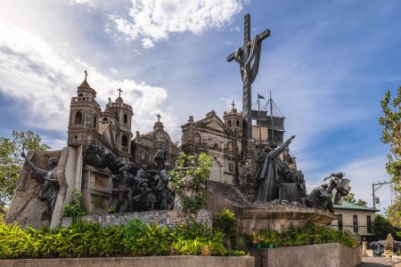 Téléchargez les photos : 2 mai 2023 : Monument du patrimoine de Cebu dans la ville de Cebu, Philippines a été construit par l'artiste local, Eduardo Castrillo. Sa construction a commencé en juillet 1997 et s'est terminée en décembre 2000.. - en image libre de droit