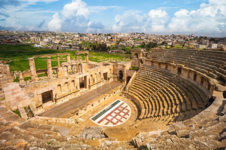 römisches theater in jerash, nahe amman, jordan