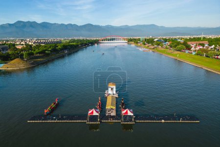 Téléchargez les photos : Parc aquatique de la rivière Dongshan à Yilan, Taiwan - en image libre de droit