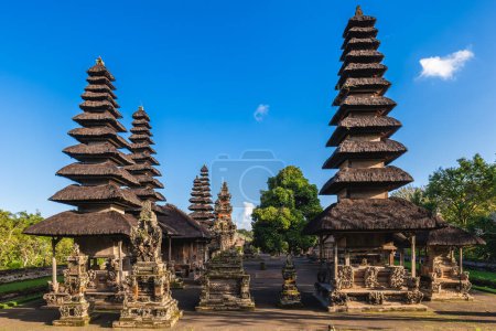 Téléchargez les photos : Pura Taman Ayun, un temple et jardin balinais dans le sous-district de Mengwi à Badung Regency, Bali, Indonésie. - en image libre de droit