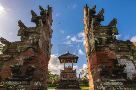 Téléchargez les photos : Pura Taman Ayun, un temple et jardin balinais dans le sous-district de Mengwi à Badung Regency, Bali, Indonésie. - en image libre de droit